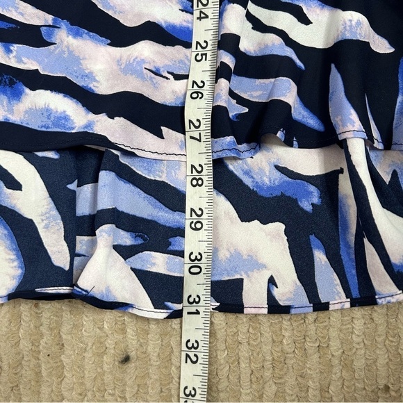 NWT Torrid Tops Torrid Navy Zebra Georgette Peplum Blouse - Picture 15 of 15